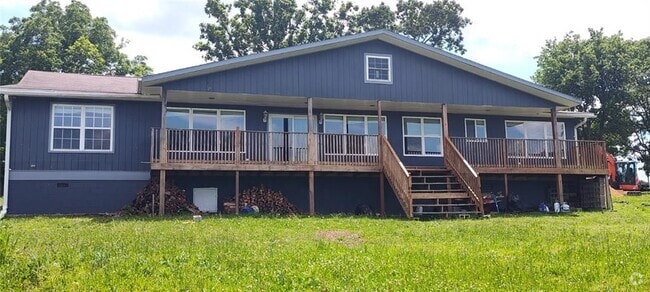 Building Photo - 20100 Fullerton Rd Rental