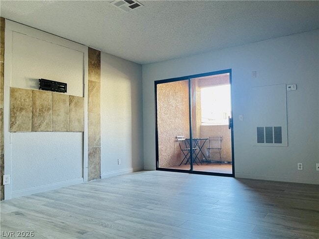 Photo - 3151 N Soaring Gulls Dr Unidad 1159