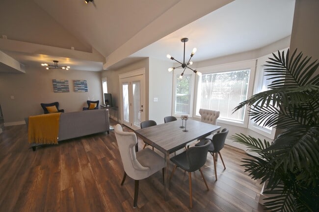 Photo - 1612 Camby Ct