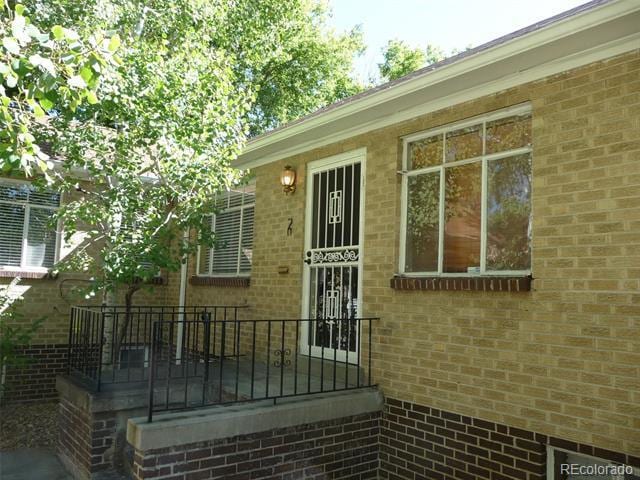 Building Photo - 1600 Winona Ct