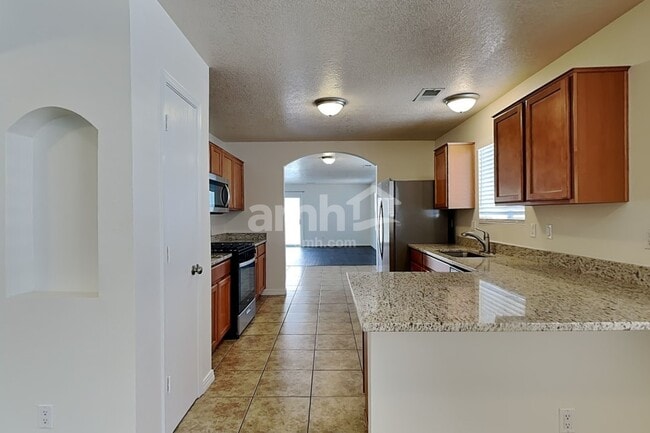 Photo - 1740 Sierra Norte Loop NE