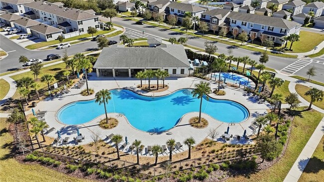 Photo - 10672 Words Dr