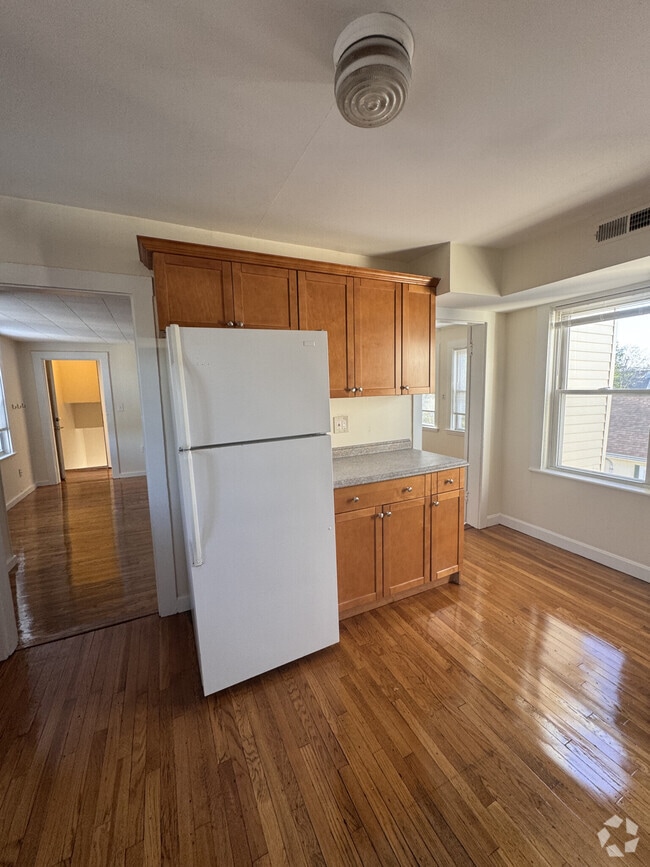 Building Photo - 30 Hanson St Unit 3 Rental