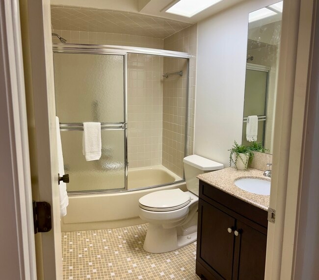 Photo - 3411 Stonehaven Ct E Unit C