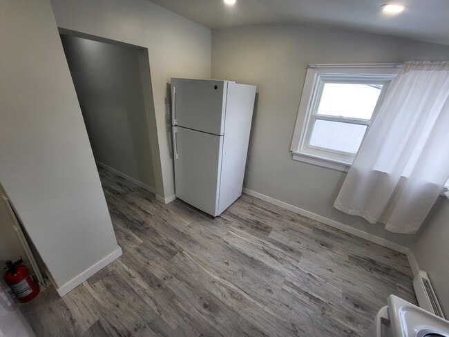 Photo - 256 Inkster Blvd