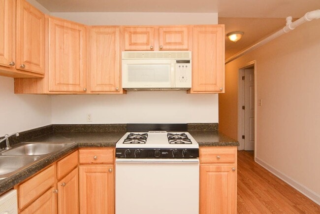 Photo - 2455 N Spaulding Ave Unit 6H