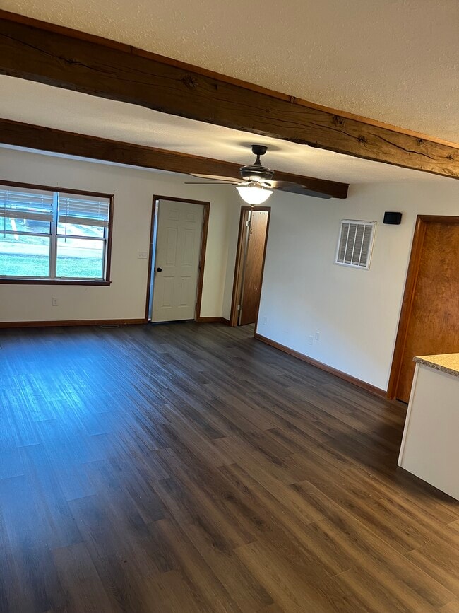 Photo - 1954 Graham School Rd