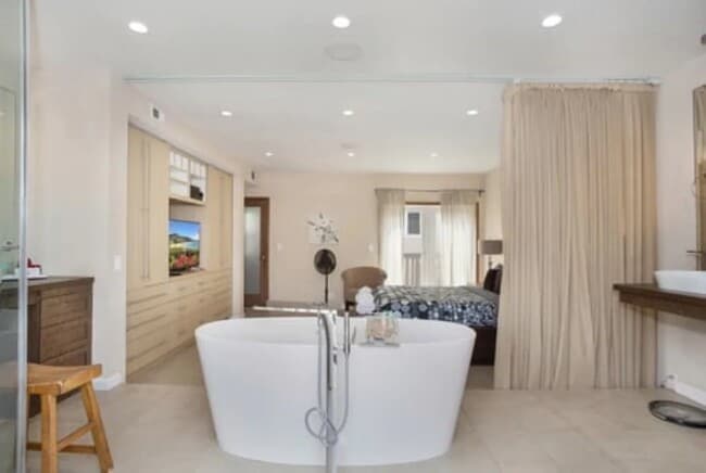 Photo - 227 2nd St