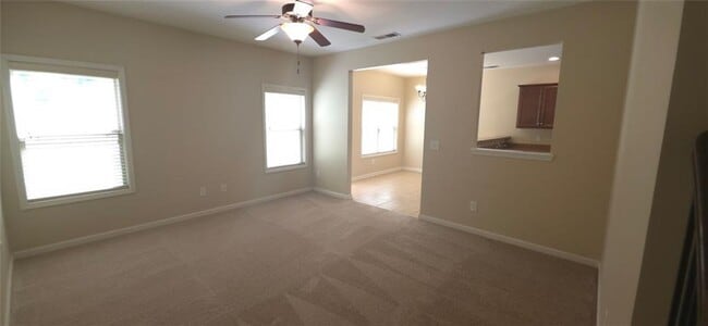 Photo - 539 Broughton Dr