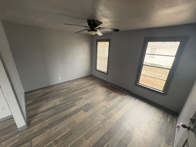 Photo - 2833 Morningside Dr