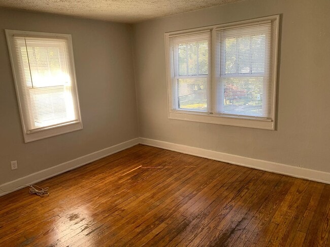 Photo - 813 N Bancroft St