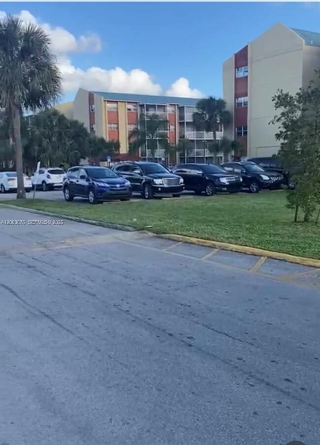 Photo - 3710 NW 21st St Unit 305