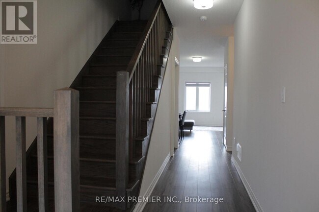 Photo - 620 Colborne St W