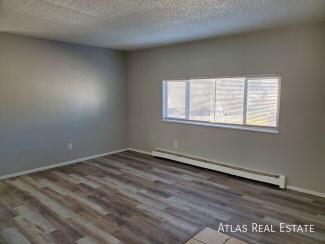 Photo - 4319 Dewey Dr Unit 4