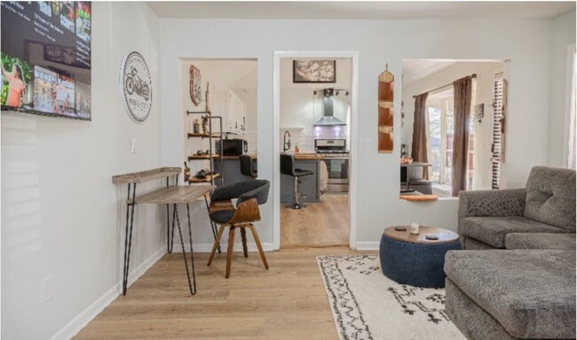 Building Photo - 7716 Boulder Dr Unit C