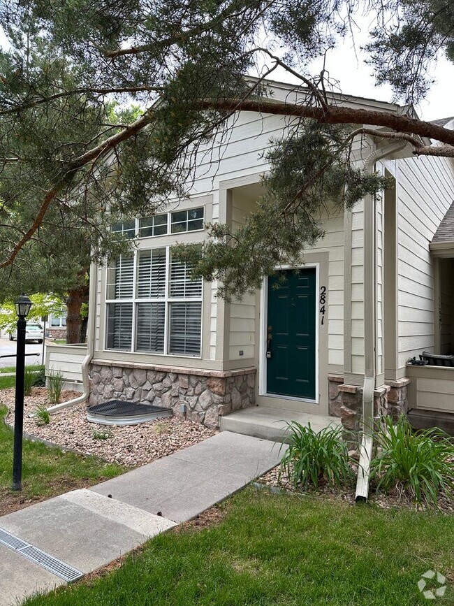 Building Photo - Beautiful 2BD/2.5BA Lafayette Home!