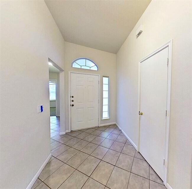 Photo - 903 Lantana Dr