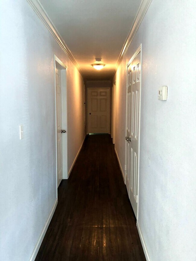 Photo - Room For Rent Unit 146 Varsity Rm A