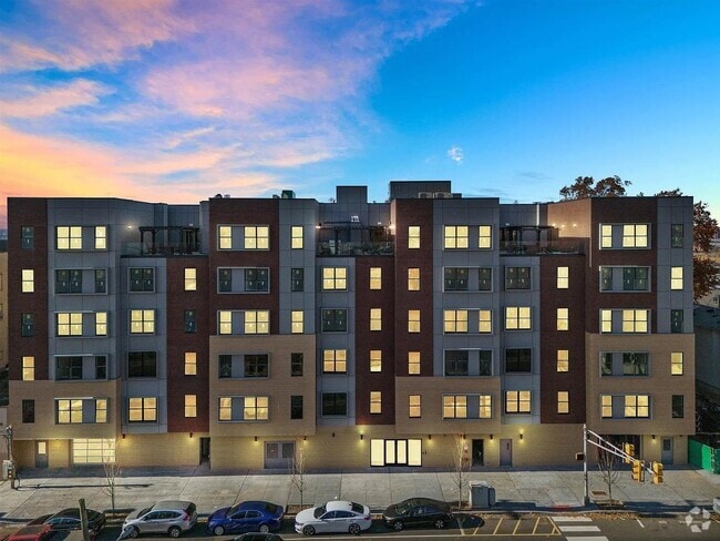 Building Photo - 3443 John F. Kennedy Blvd Unit 113 Rental