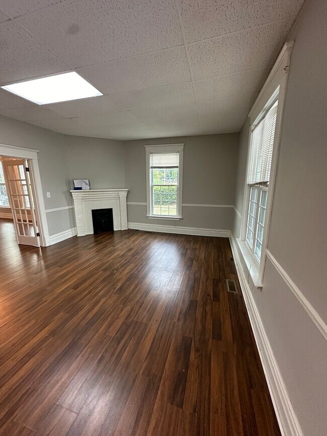 3 Bedroom 2 Bath House in Central Shelbyville House Rental in