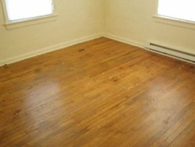 Photo - One Story House off Thomas Road