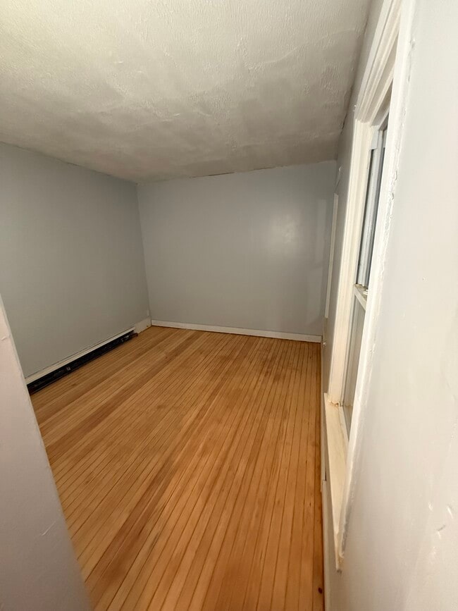 Photo - 113 Victory Ave - Schuyler Labar Unit First floor