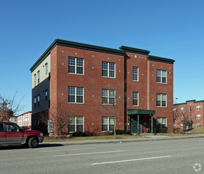 Brainard Street Apartments - Brainard Street Apartments