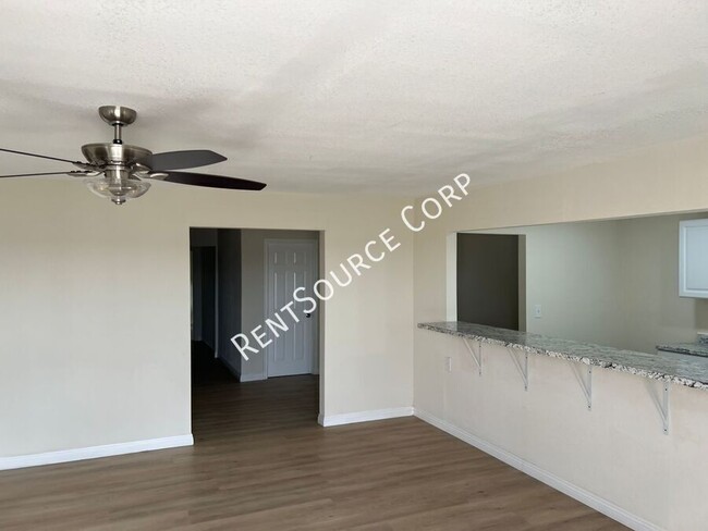 Photo - 21483 Main St Apartment Unit B