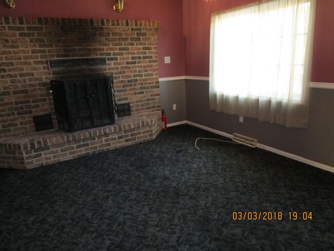 Photo - 1815 N 6th Ave