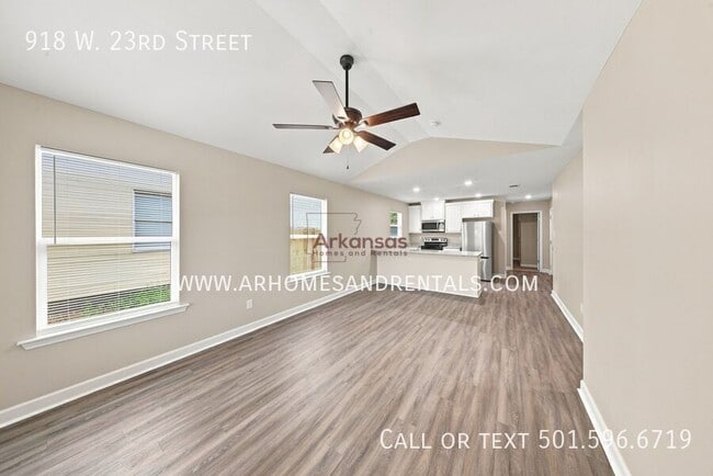 Photo - 918 W 23rd St