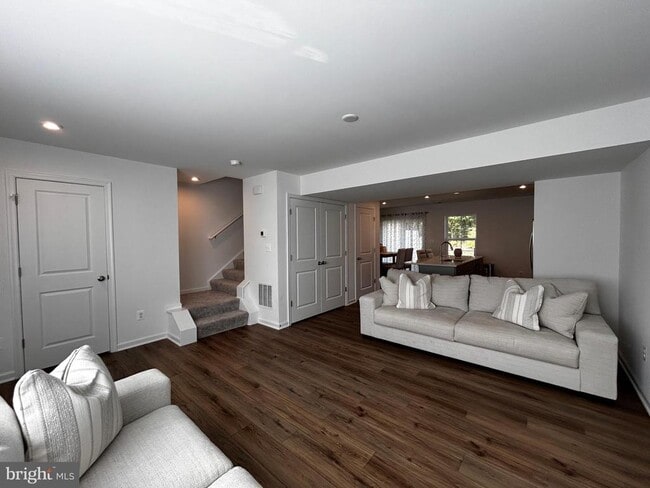 Photo - 220 Gentle Breeze Dr