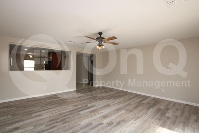 Photo - 43361 W Elizabeth Ave