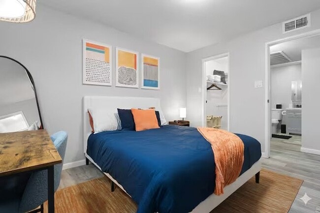 Photo - 610 E Gilbert Dr Unit 209