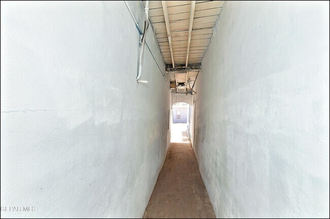 Photo - 1908 Olive Ave Unit B