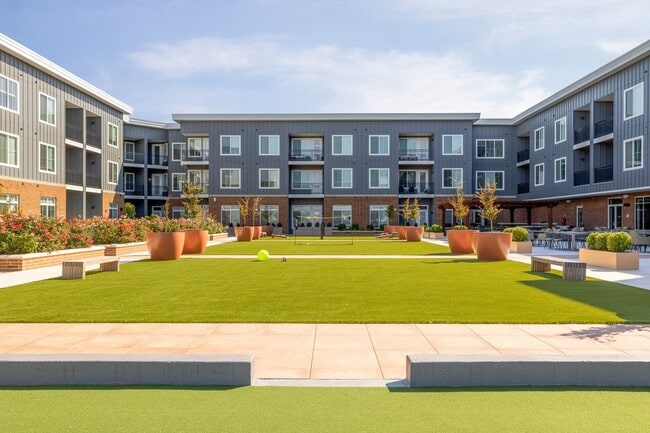 Icon Riverwalk 55+ Active Adult Apartment Homes