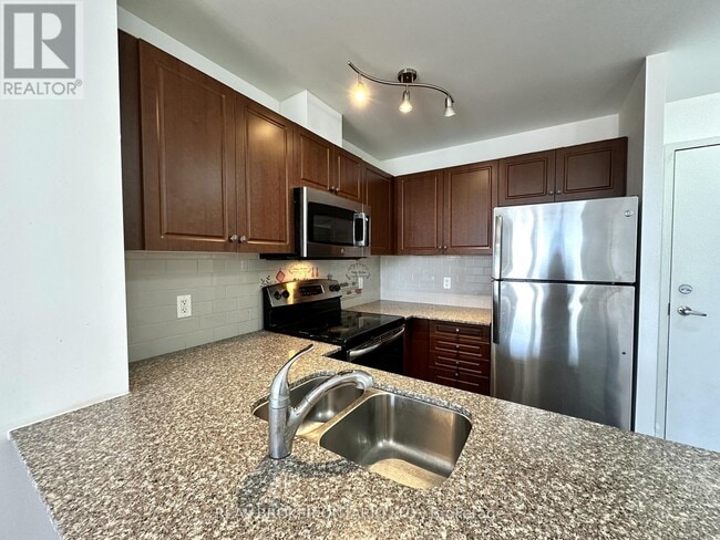 Photo - 68 Main Street Markham N Unité 404