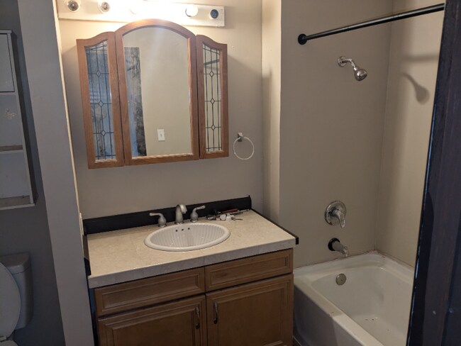 Photo - 605 S 207th St