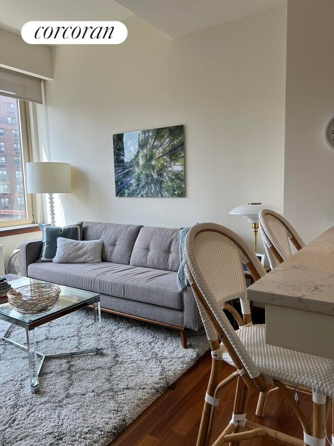 Photo - 305 E 63rd St