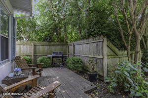 Photo - 202 2nd Ave