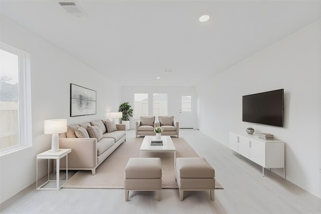 Photo - 641 Falling Cave Dr