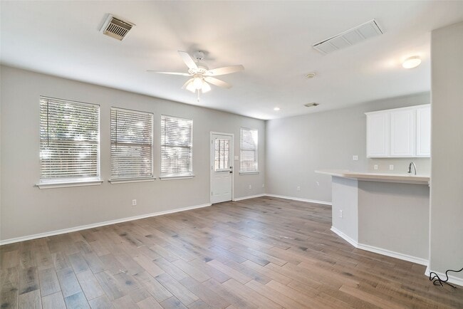 Photo - 123 N Camellia Grove Cir