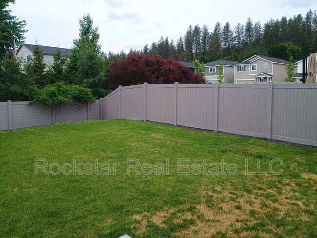 Photo - 109 W Goldenrod Ave