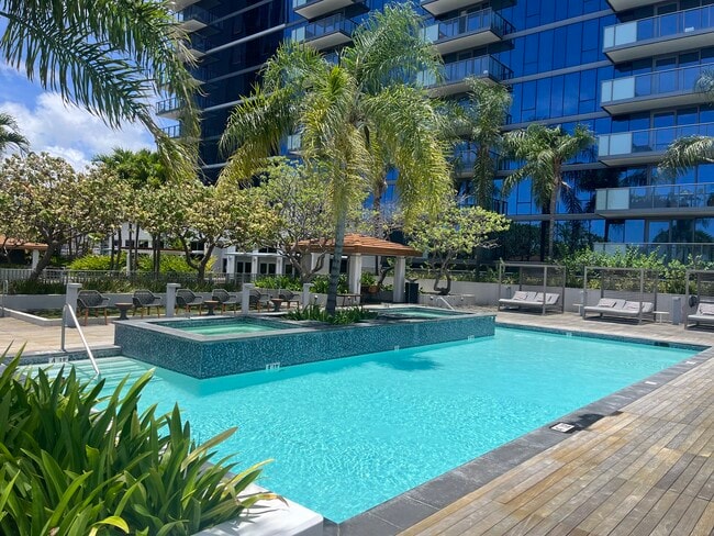 Building Photo - 600 Ala Moana Blvd Unit 908