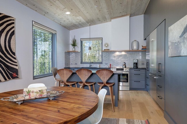 Photo - 15 Lakewood Dr Unit ID1255639P