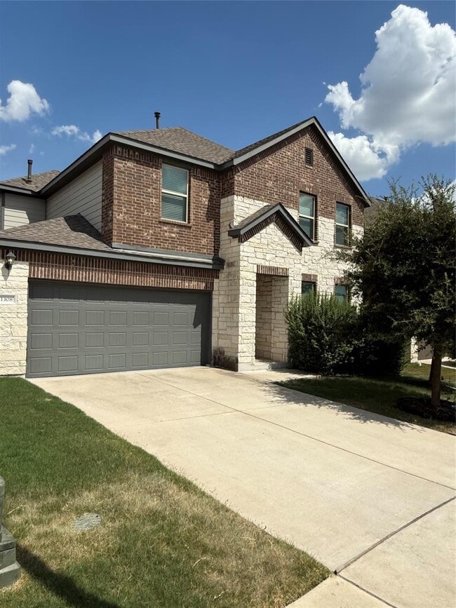 Photo - 1308 Eagle Ray St