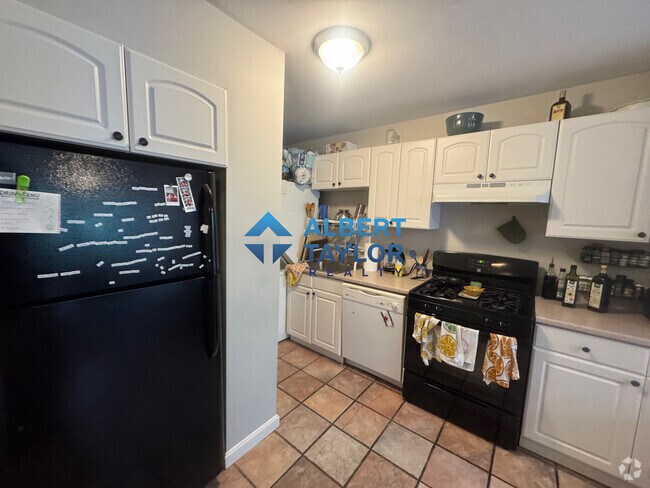 Building Photo - 350 Allston St Unit 2 Rental