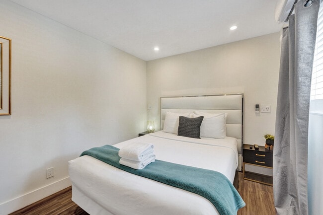 Photo - 3020 Seville St Apartment Unit ID1228976P