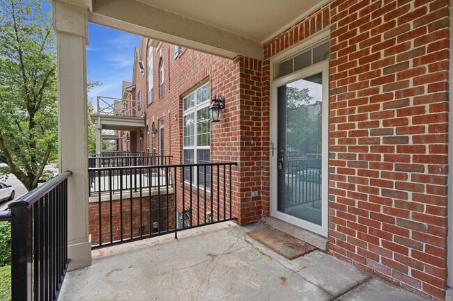 Photo - 39475 Springwater Dr