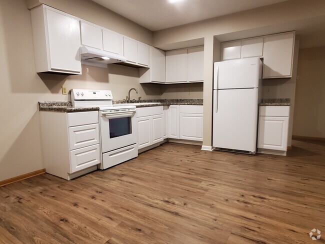 Kitchen - 103 W Eldora Ave Unit B Rental