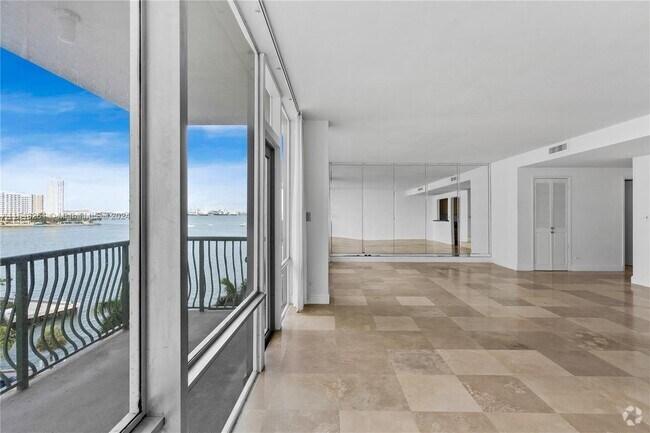 Building Photo - 1408 Brickell Bay Dr Unit 811 Rental